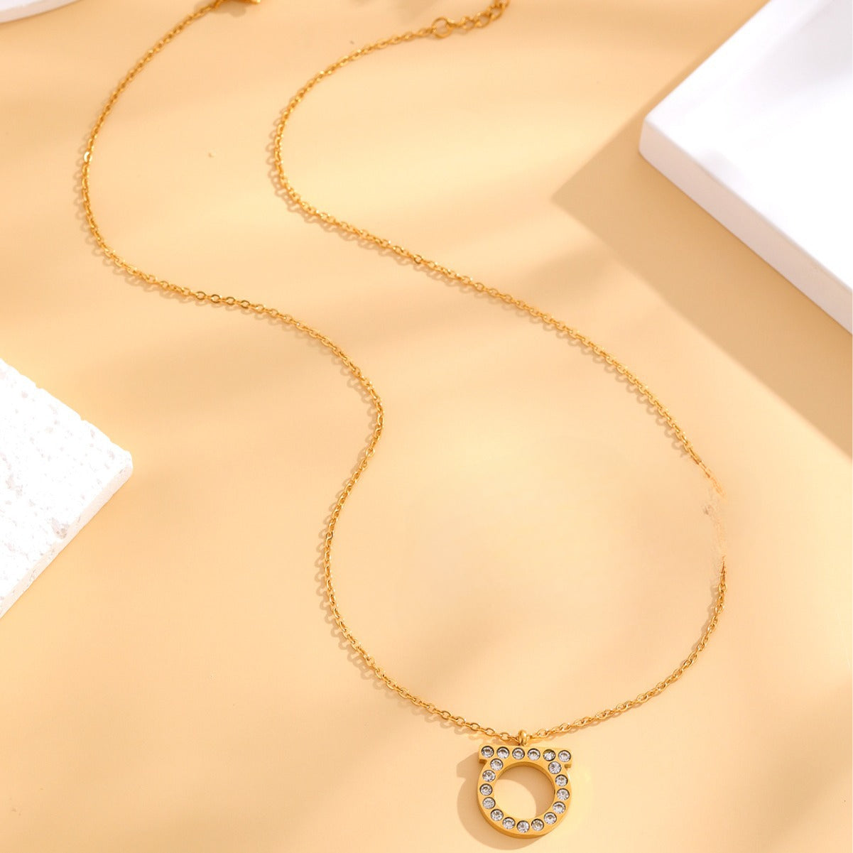 Wholesale Minimalist D-letter Titanium Steel Pendant with Diamond